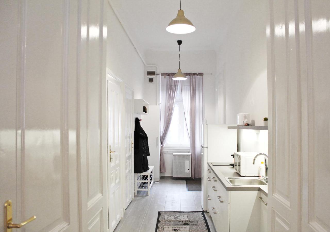 Luxury New Apartment With Gallery At Dob Street Nearby Gozsdu Court Budapeşte Dış mekan fotoğraf