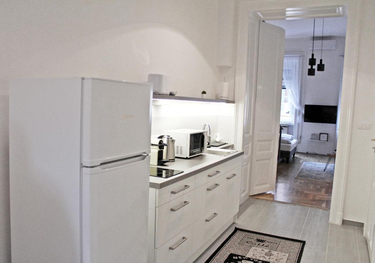 Luxury New Apartment With Gallery At Dob Street Nearby Gozsdu Court Budapeşte Dış mekan fotoğraf